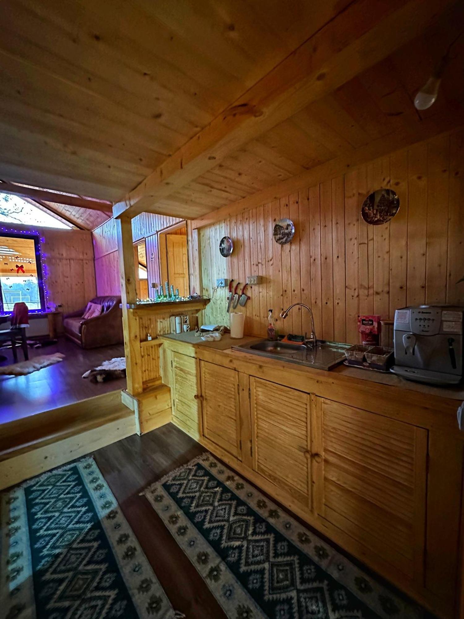 Casuta Din Stejari-Transalpina Villa Novaci-Străini Eksteriør billede
