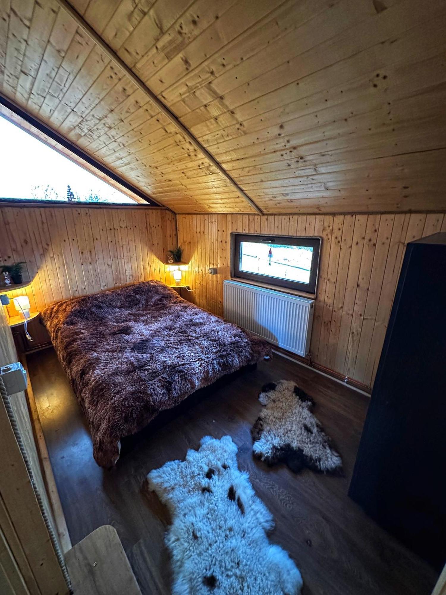 Casuta Din Stejari-Transalpina Villa Novaci-Străini Eksteriør billede