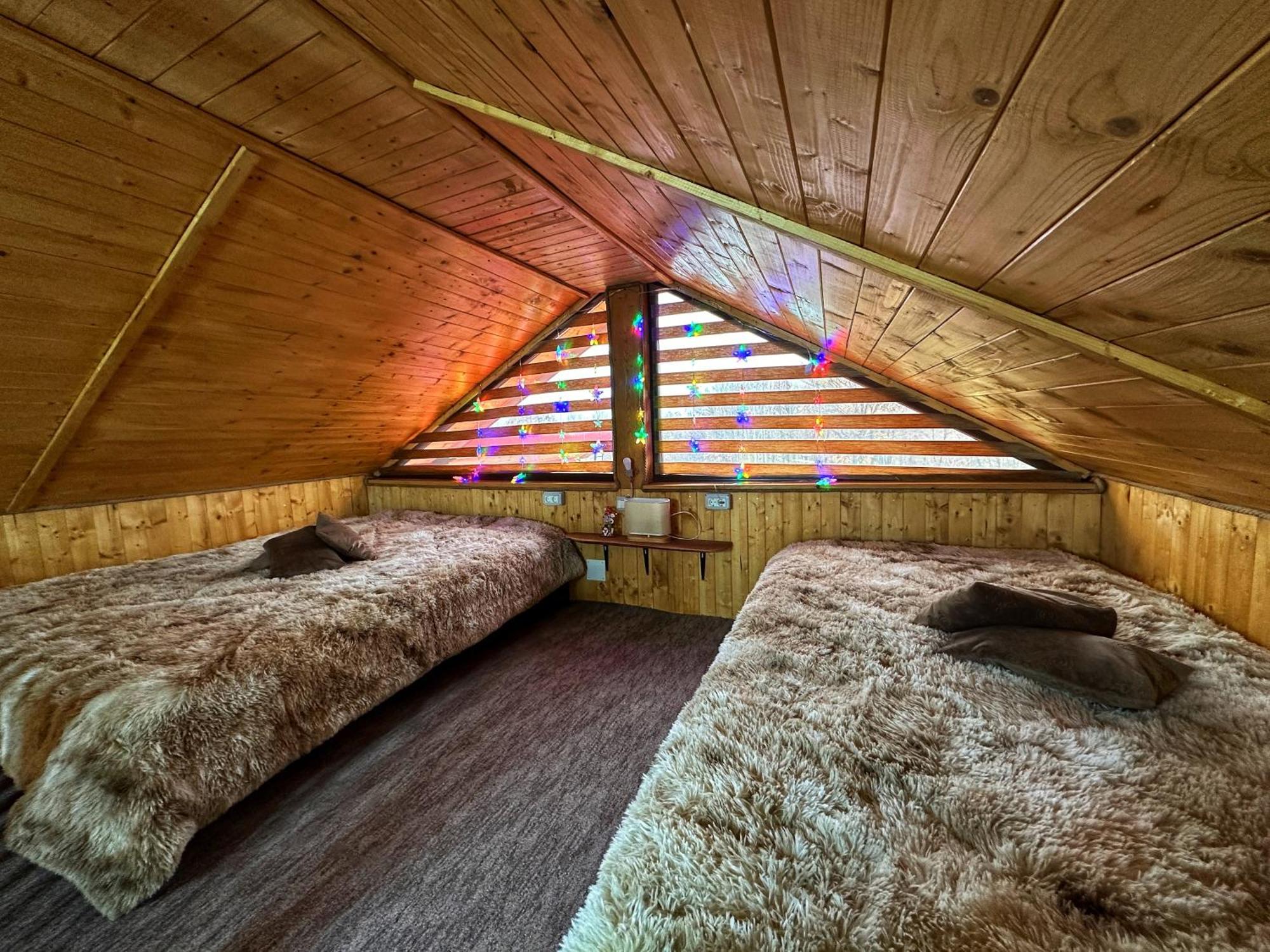 Casuta Din Stejari-Transalpina Villa Novaci-Străini Eksteriør billede