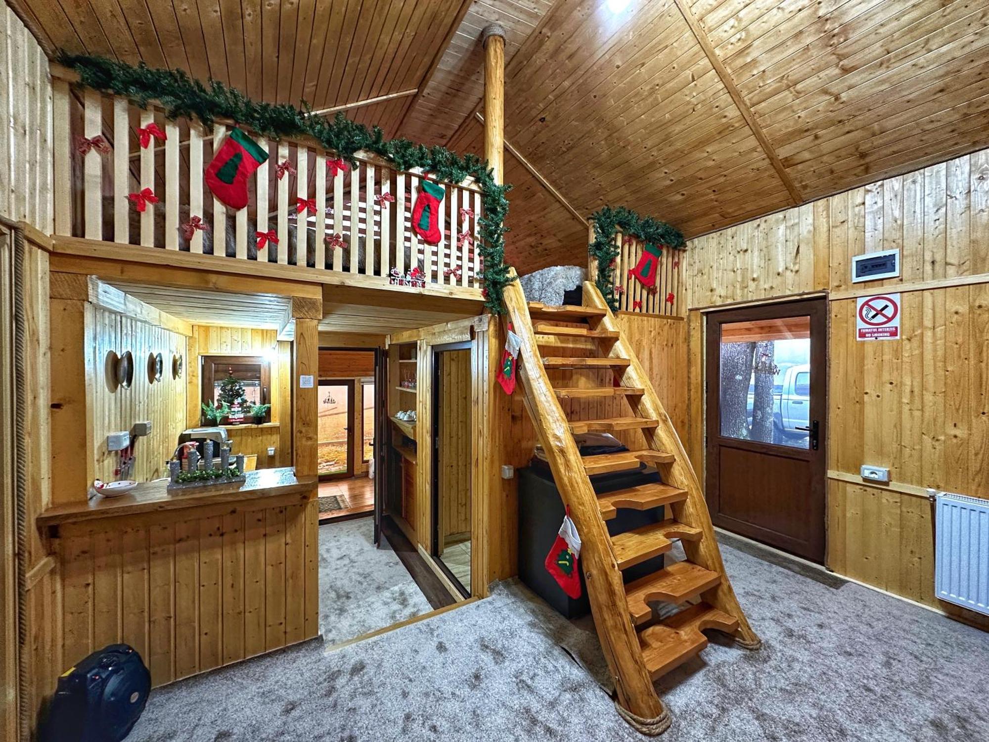 Casuta Din Stejari-Transalpina Villa Novaci-Străini Eksteriør billede