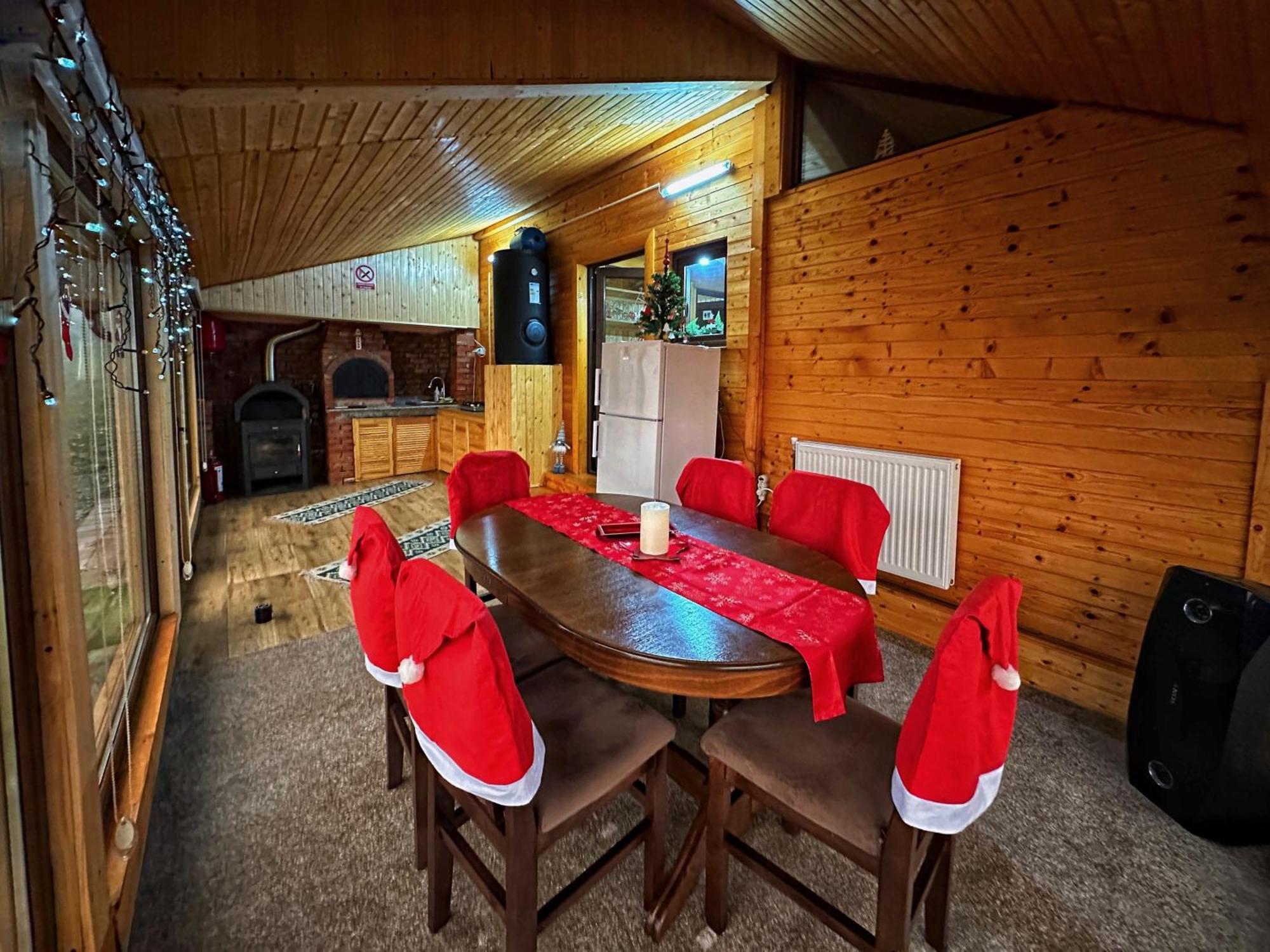Casuta Din Stejari-Transalpina Villa Novaci-Străini Eksteriør billede
